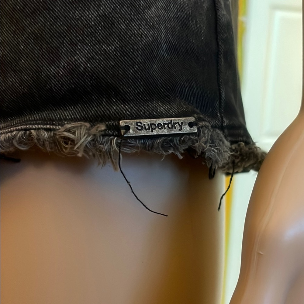Superdry Distressed Shorts in acid wash black - size 26 - Picture 4 of 6